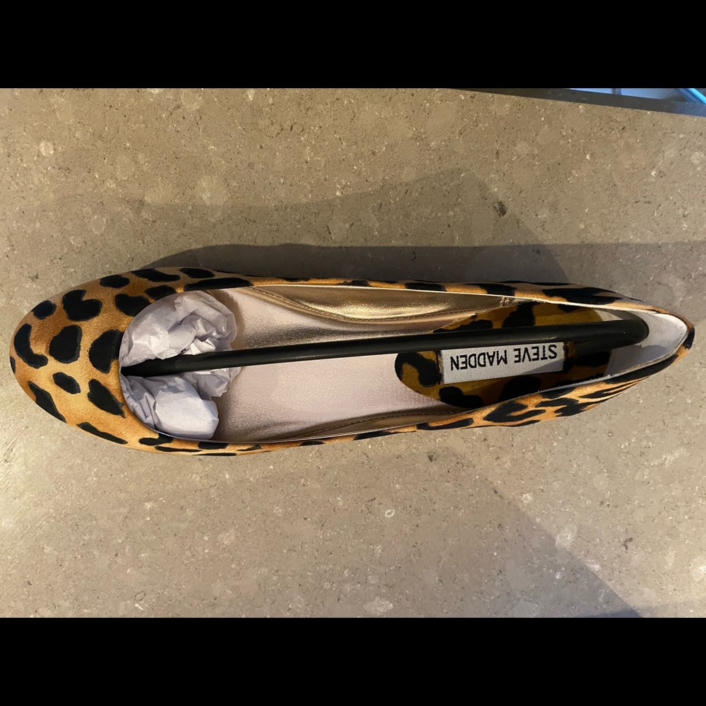 Steve Madden P-Heaven Leopard Flats